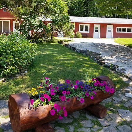 Kan-A-Mouche Pourvoirie Auberge Et Chalets Saint-Michel Eksteriør bilde