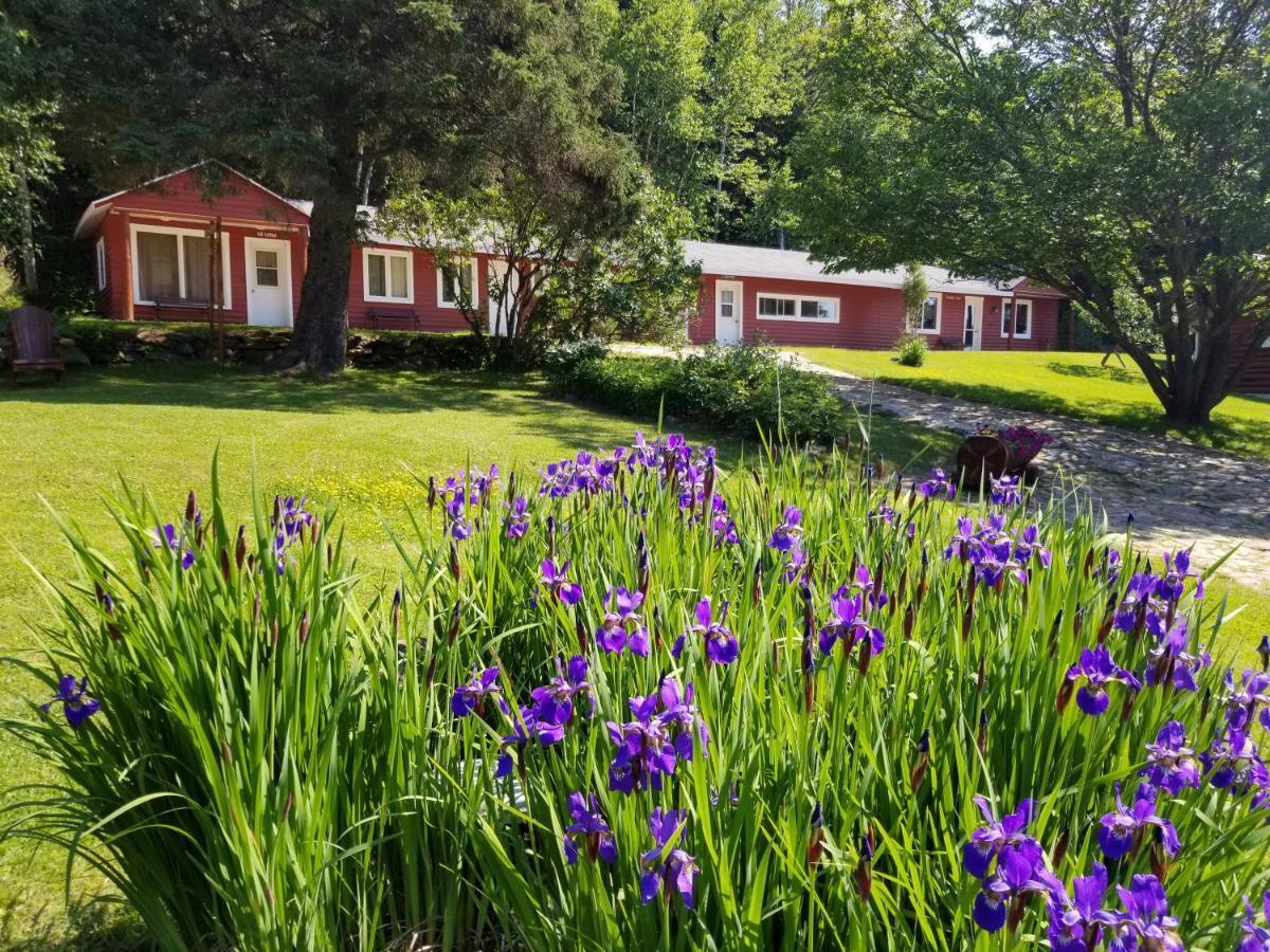 Kan-A-Mouche Pourvoirie Auberge Et Chalets Saint-Michel Eksteriør bilde