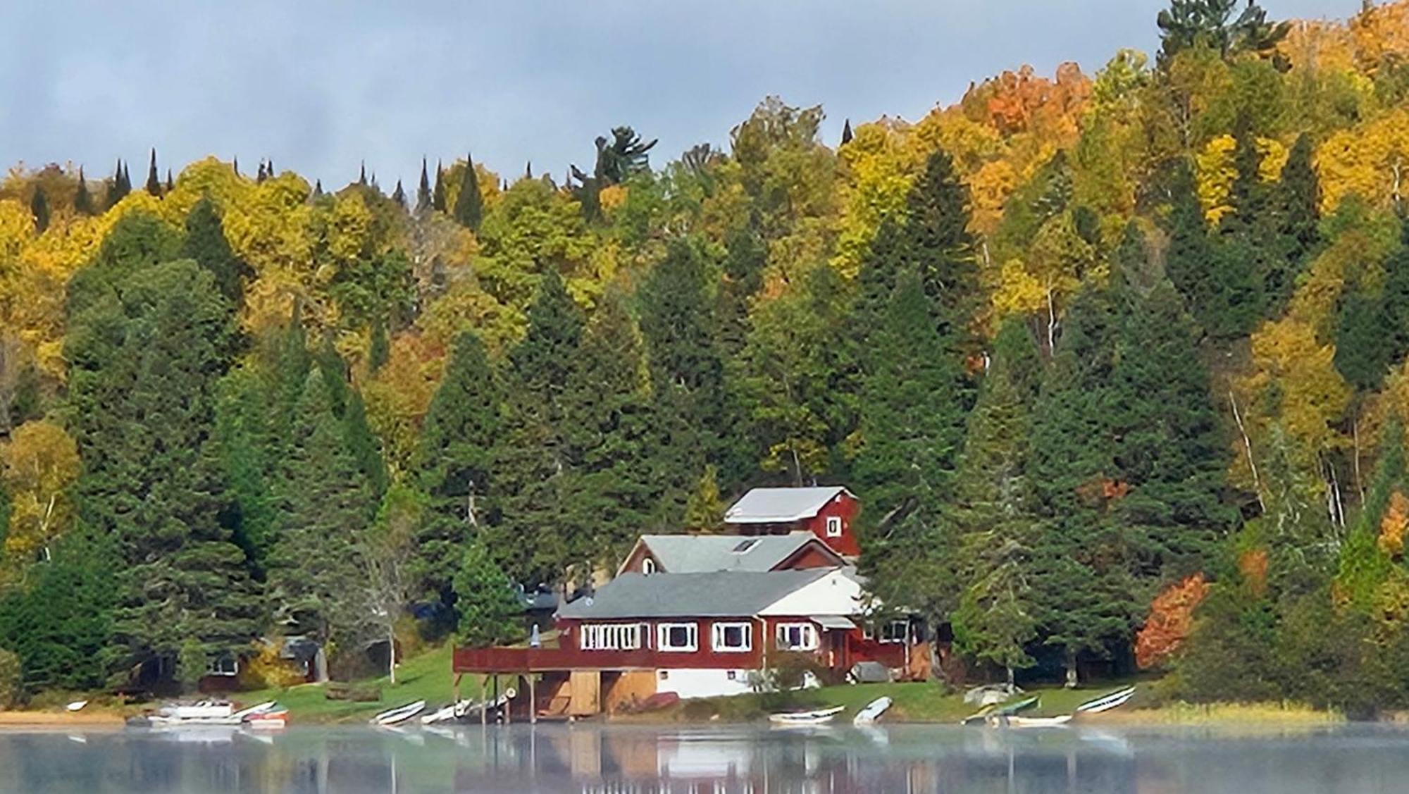 Kan-A-Mouche Pourvoirie Auberge Et Chalets Saint-Michel Eksteriør bilde