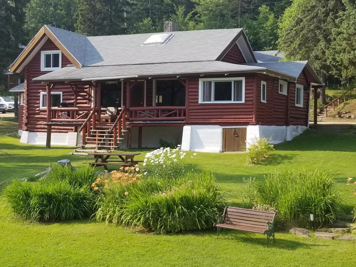 Kan-A-Mouche Pourvoirie Auberge Et Chalets Saint-Michel Eksteriør bilde