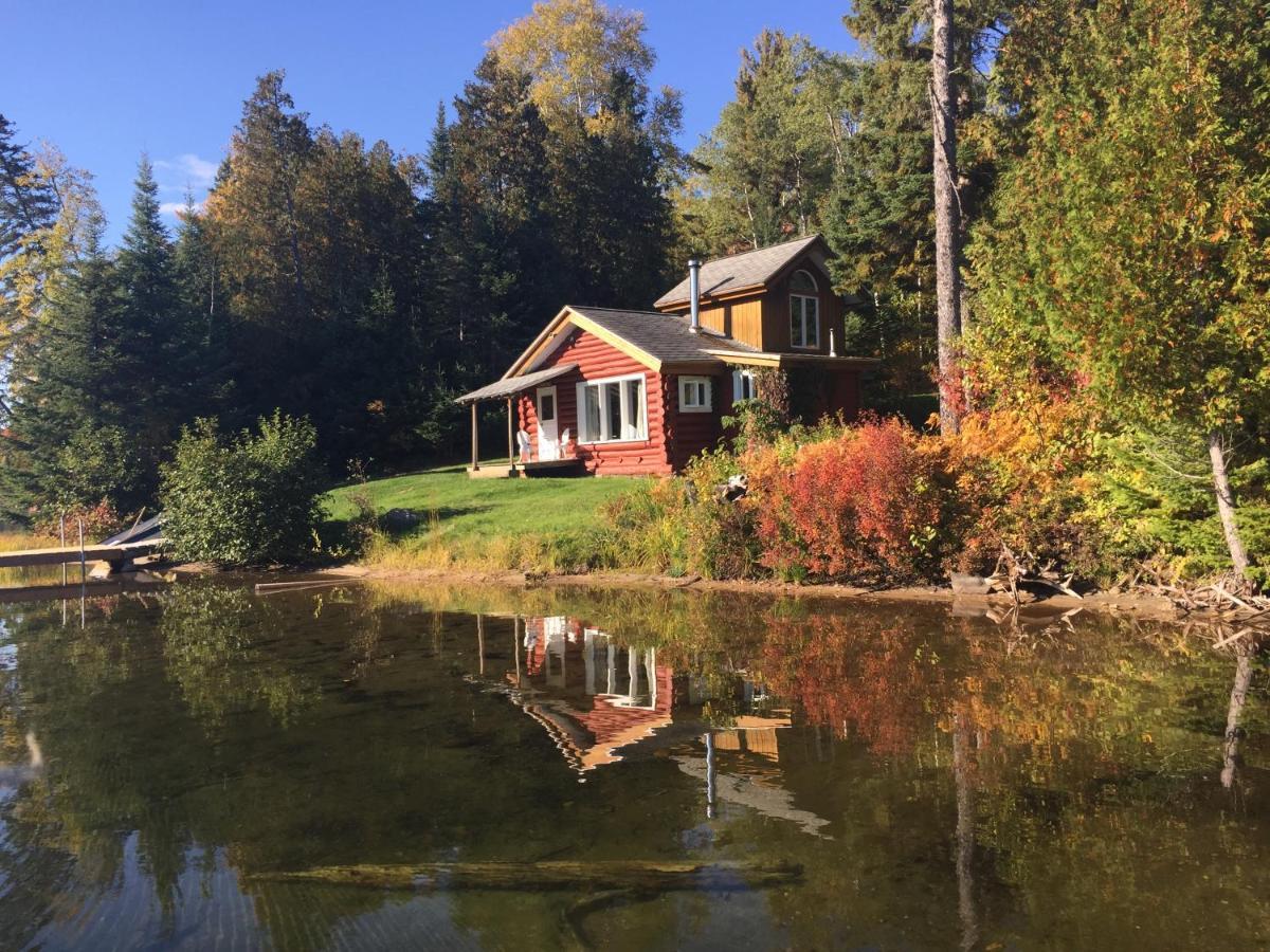 Kan-A-Mouche Pourvoirie Auberge Et Chalets Saint-Michel Eksteriør bilde
